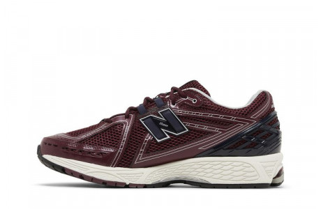 New Balance 1906R Burgundy Black