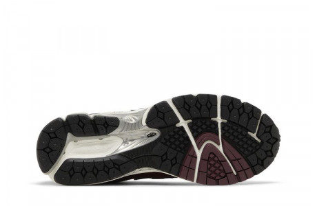 New Balance 1906R Burgundy Black