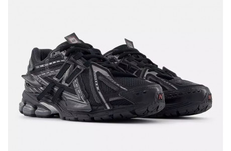 New Balance 1906A Black