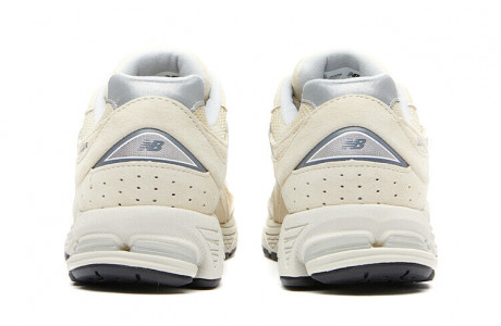 New Balance 2002 R Bone