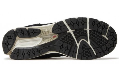 New Balance 2002 R Protection Pack Black Grey