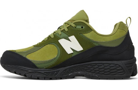 New Balance The Basement x 2002R Moss Green