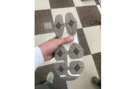 New Balance 9060 Mushroom Brown