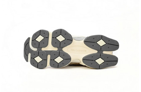 New Balance 9060 Beige