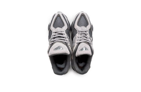 New Balance 9060 Grey