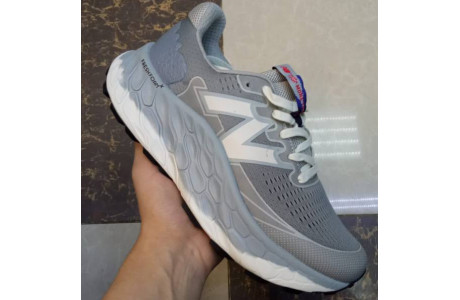 New Balance Fresh Foam More Trail V3 Grey