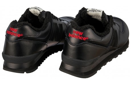 New Balance 574 полностью чёрные с мехом